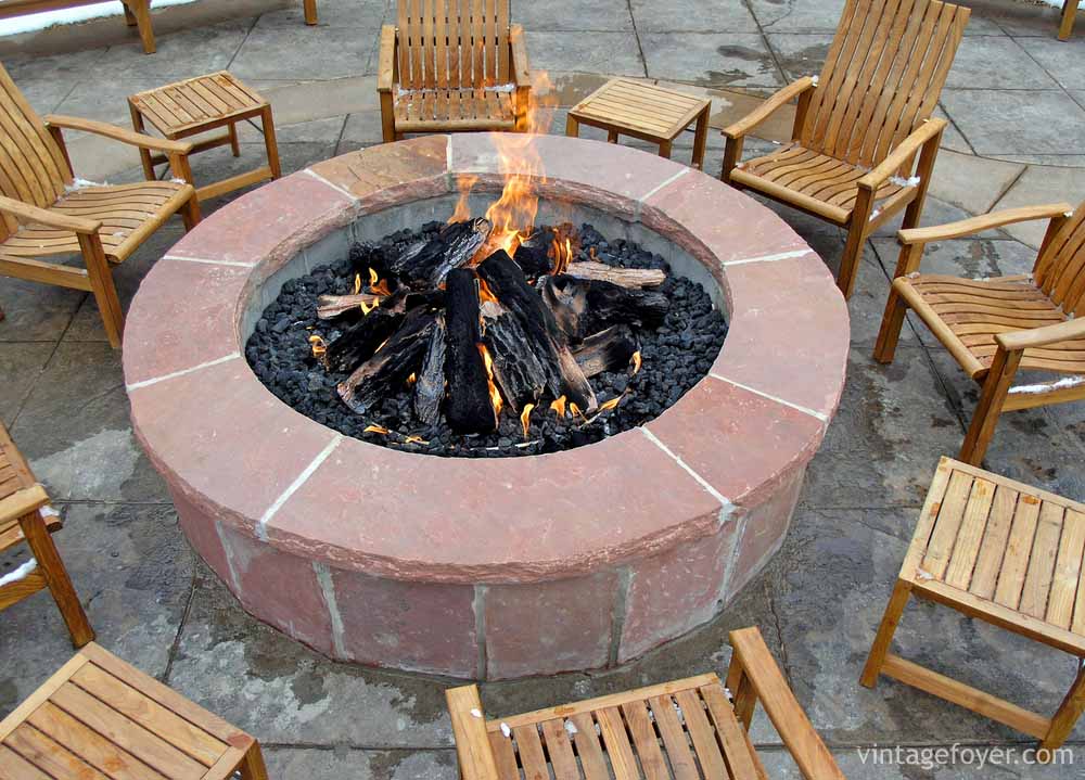 30 Red-hot Ideas for Your Backyard Fire Pit Design