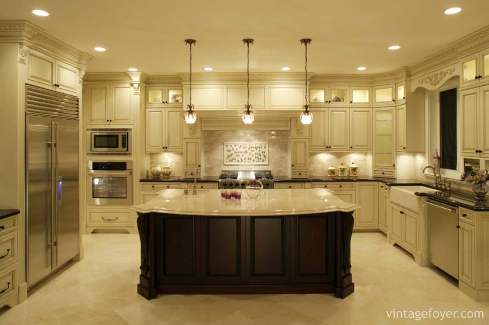 153 Traditional and Modern Luxury Kitchens - Pictures